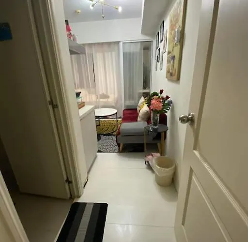 Azure Skyview 1br Netflix Karaoke Ps3 Airport Manila